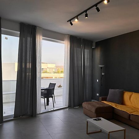Апартаменты Qawra Penthouse 4Person Ac+Wifi Сент-Полс-Бей Экстерьер фото