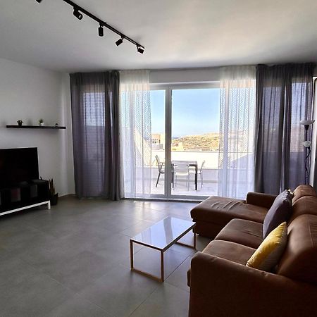 Апартаменты Qawra Penthouse 4Person Ac+Wifi Сент-Полс-Бей Экстерьер фото