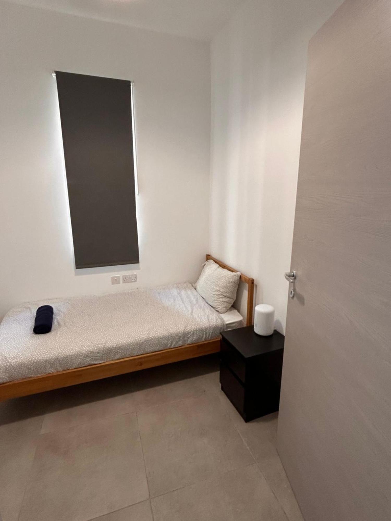 Апартаменты Qawra Penthouse 4Person Ac+Wifi Сент-Полс-Бей Экстерьер фото