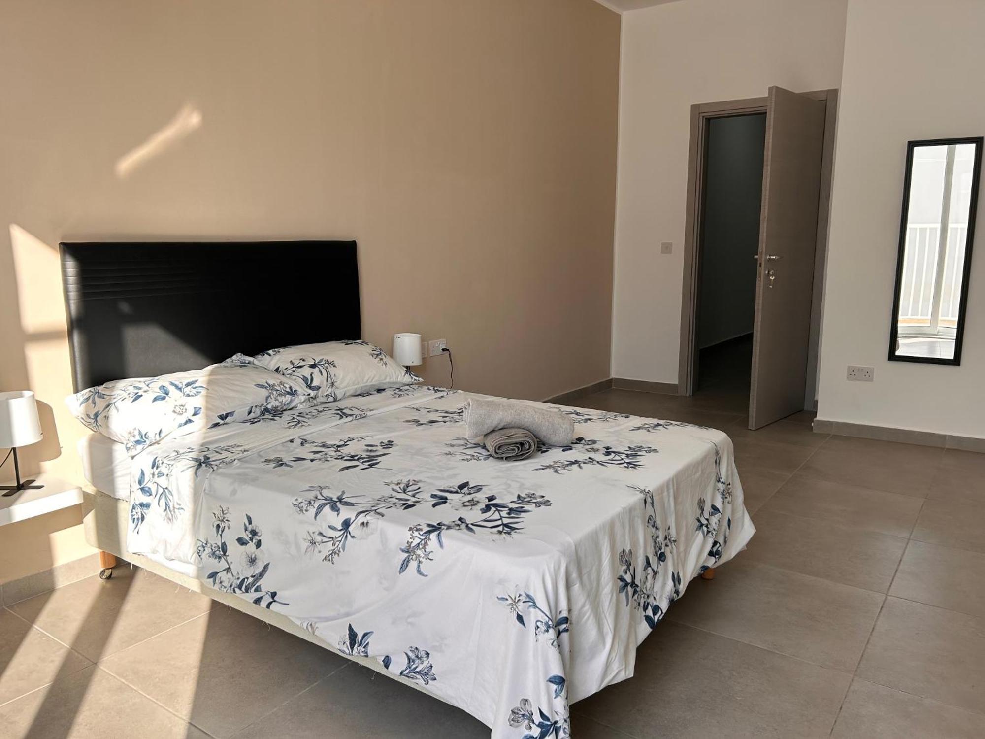 Апартаменты Qawra Penthouse 4Person Ac+Wifi Сент-Полс-Бей Экстерьер фото